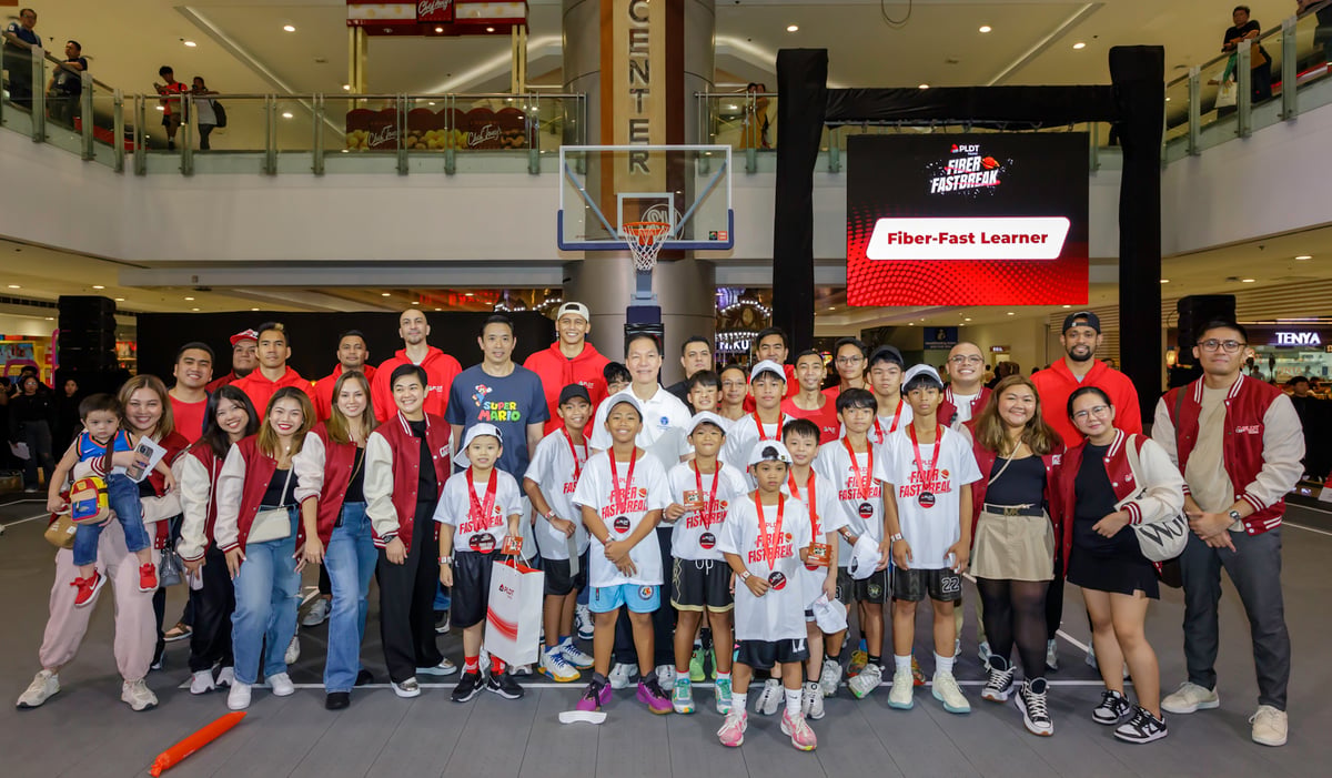 The kids are alright: PLDT Home awards its Fiber Fastbreak Manila leg basketball camp participants, mentored by the PBA stars themselves.
